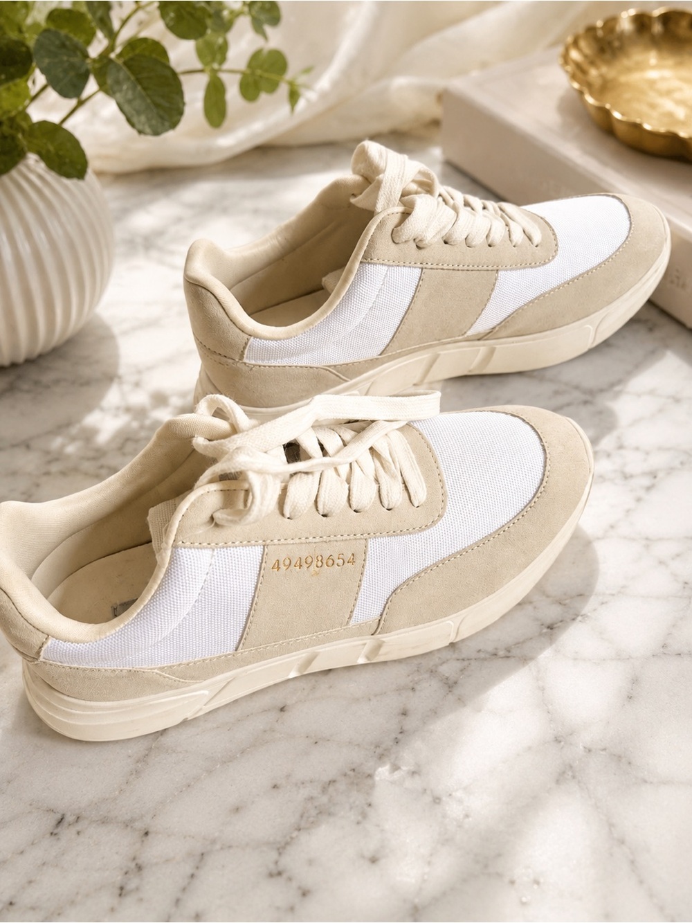 Steve Madden Cream and White Low-Top Lace-Up Sneakers
